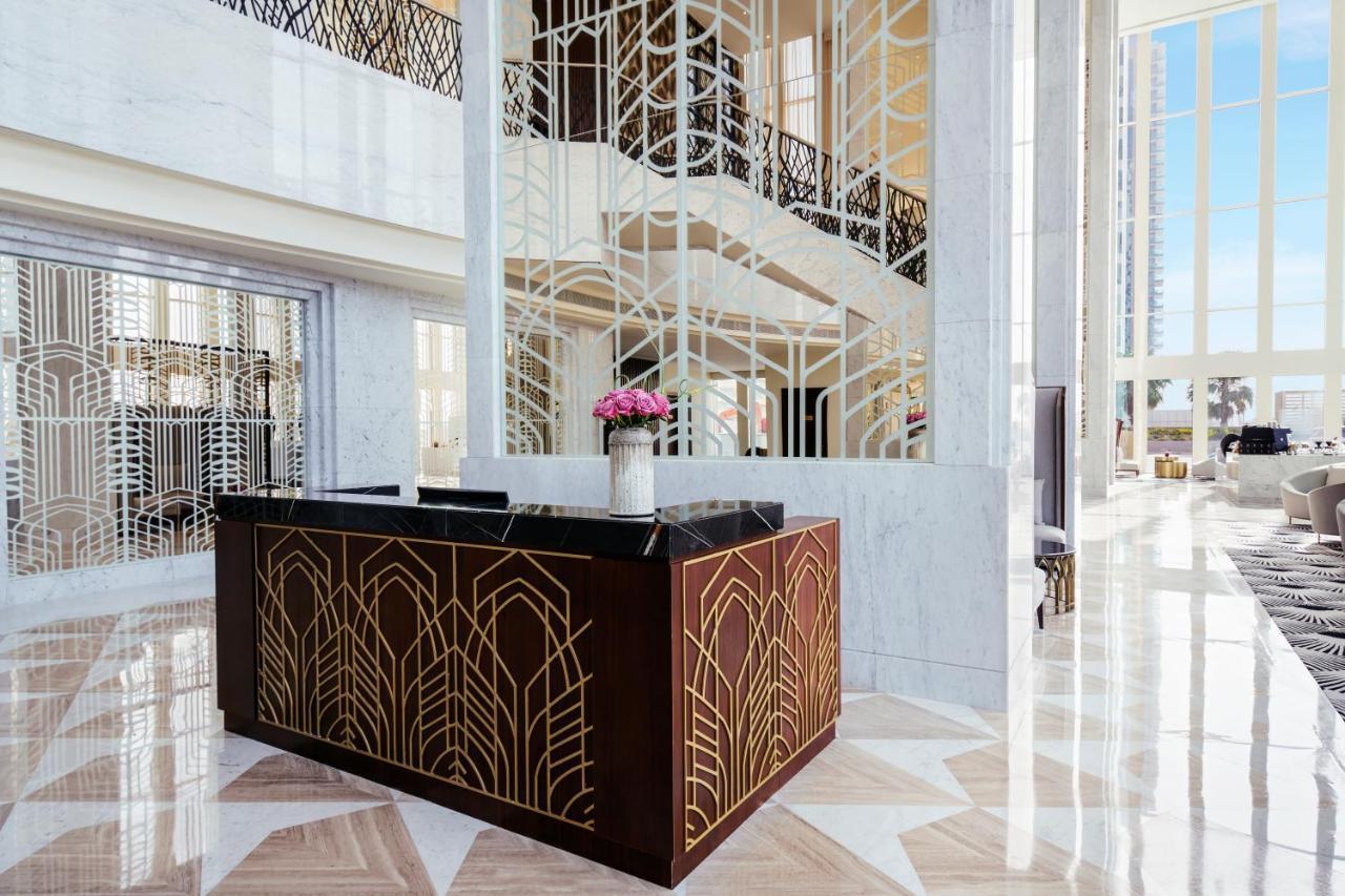 Wyndham Grand Doha West Bay Beach Eksteriør bilde The lobby of the hotel