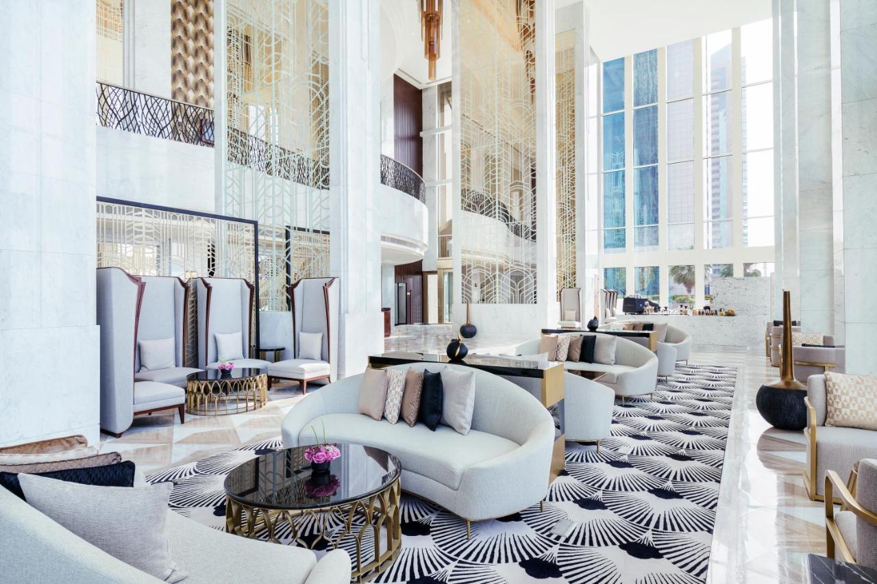 Wyndham Grand Doha West Bay Beach Eksteriør bilde The lobby of the hotel