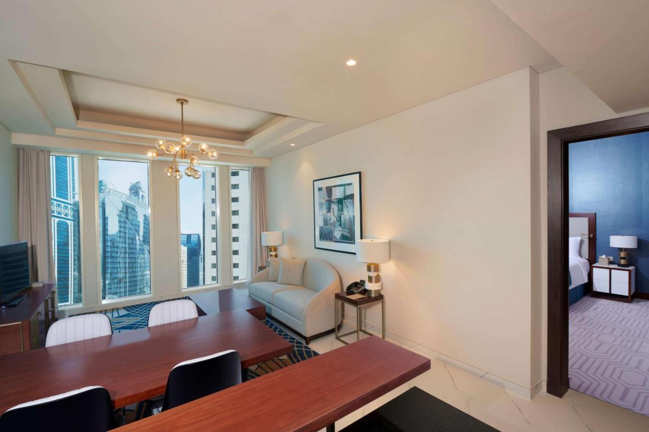 Wyndham Grand Doha West Bay Beach Eksteriør bilde A suite at the hotel
