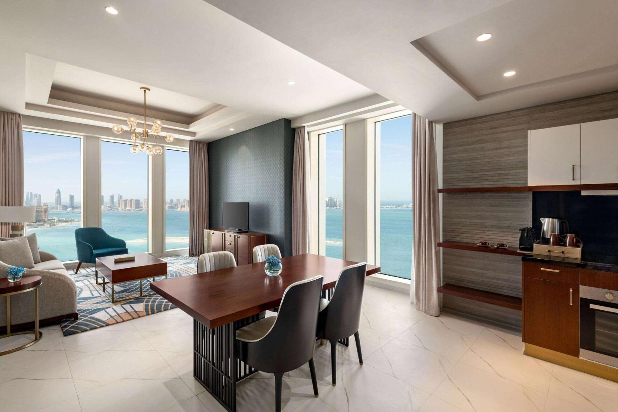 Wyndham Grand Doha West Bay Beach Eksteriør bilde